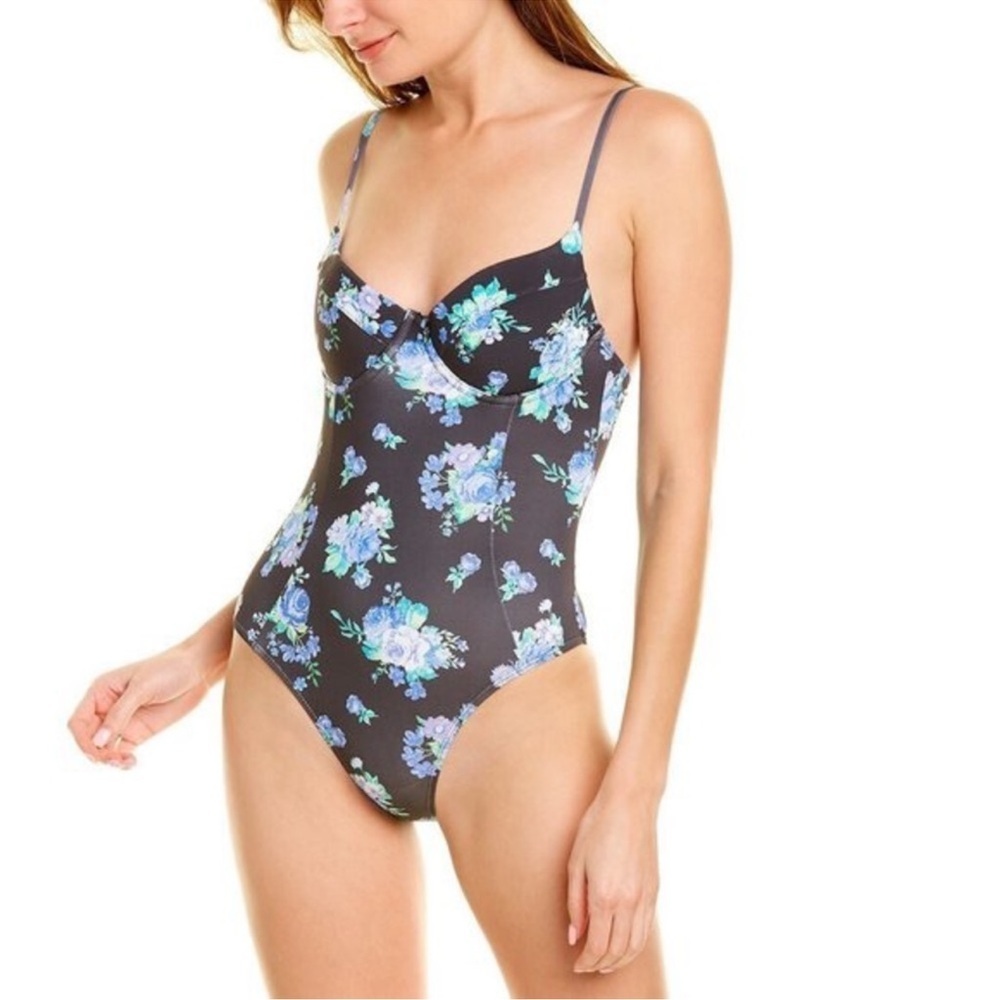 NWT WeWoreWhat Blue Floral Print Bodysuit